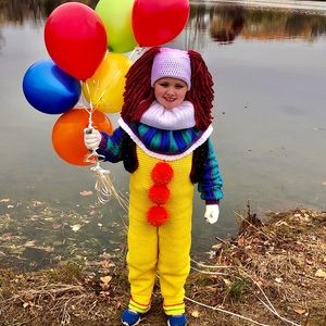 Crocheted pennywise costume child 7/8 euc